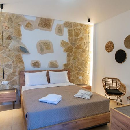 Villa Gereoudis Apartments With Sea View & Pool Kolymbari Extérieur photo