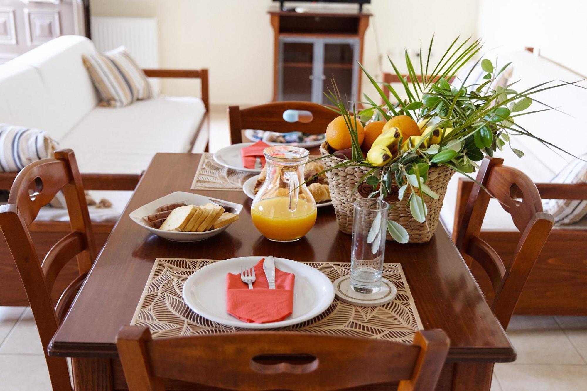 Villa Gereoudis Apartments With Sea View & Pool Kolymbari Extérieur photo