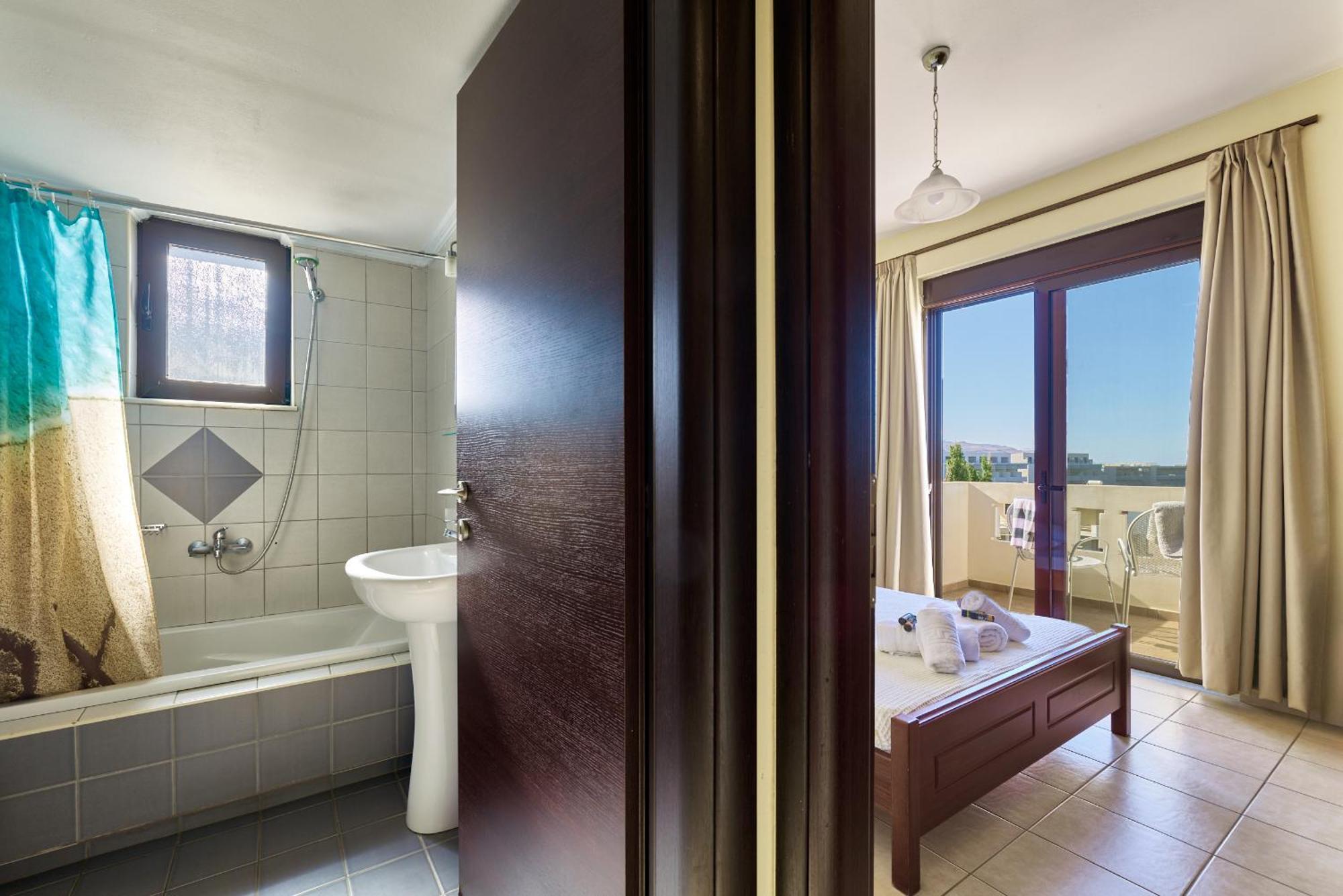 Villa Gereoudis Apartments With Sea View & Pool Kolymbari Extérieur photo