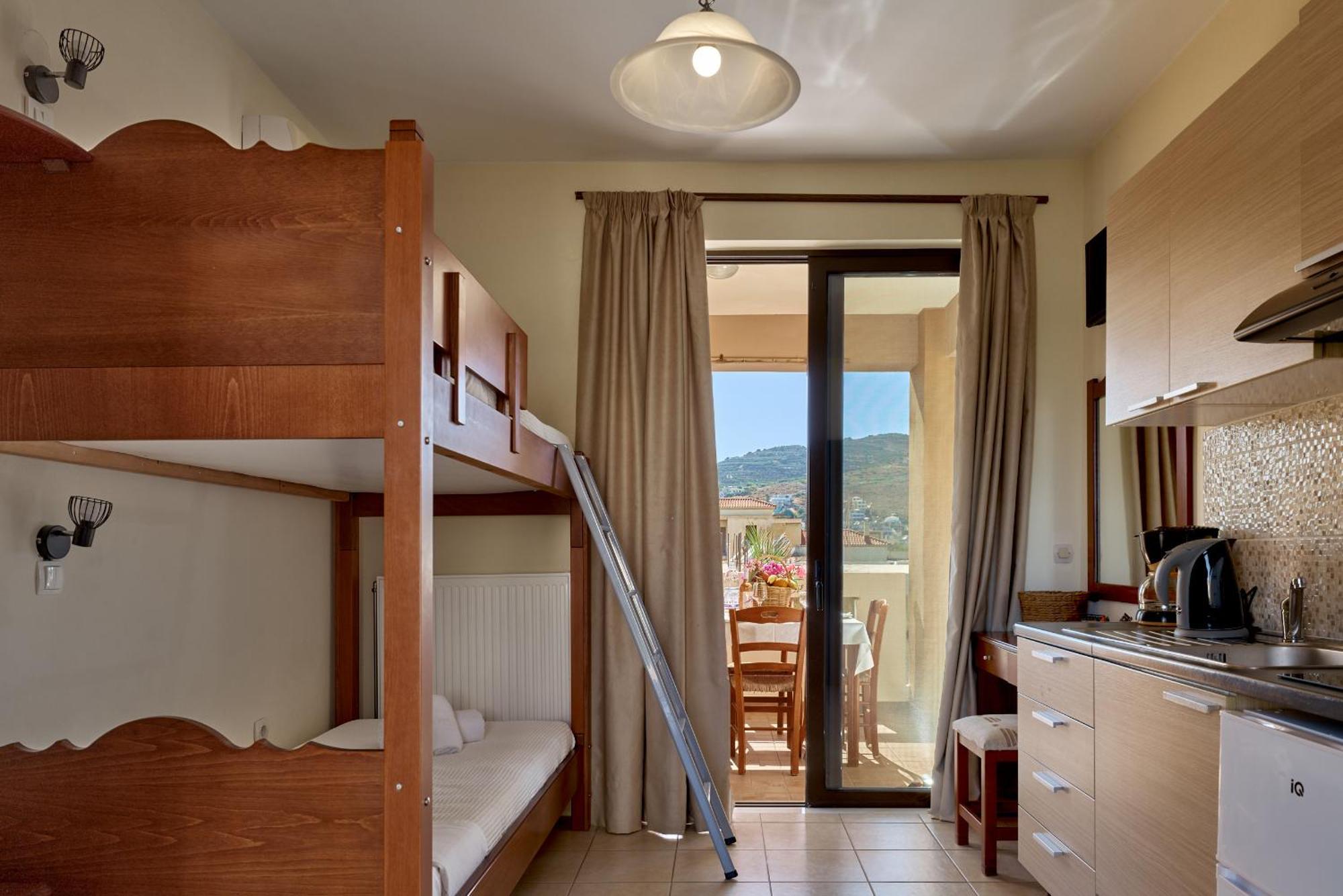 Villa Gereoudis Apartments With Sea View & Pool Kolymbari Extérieur photo