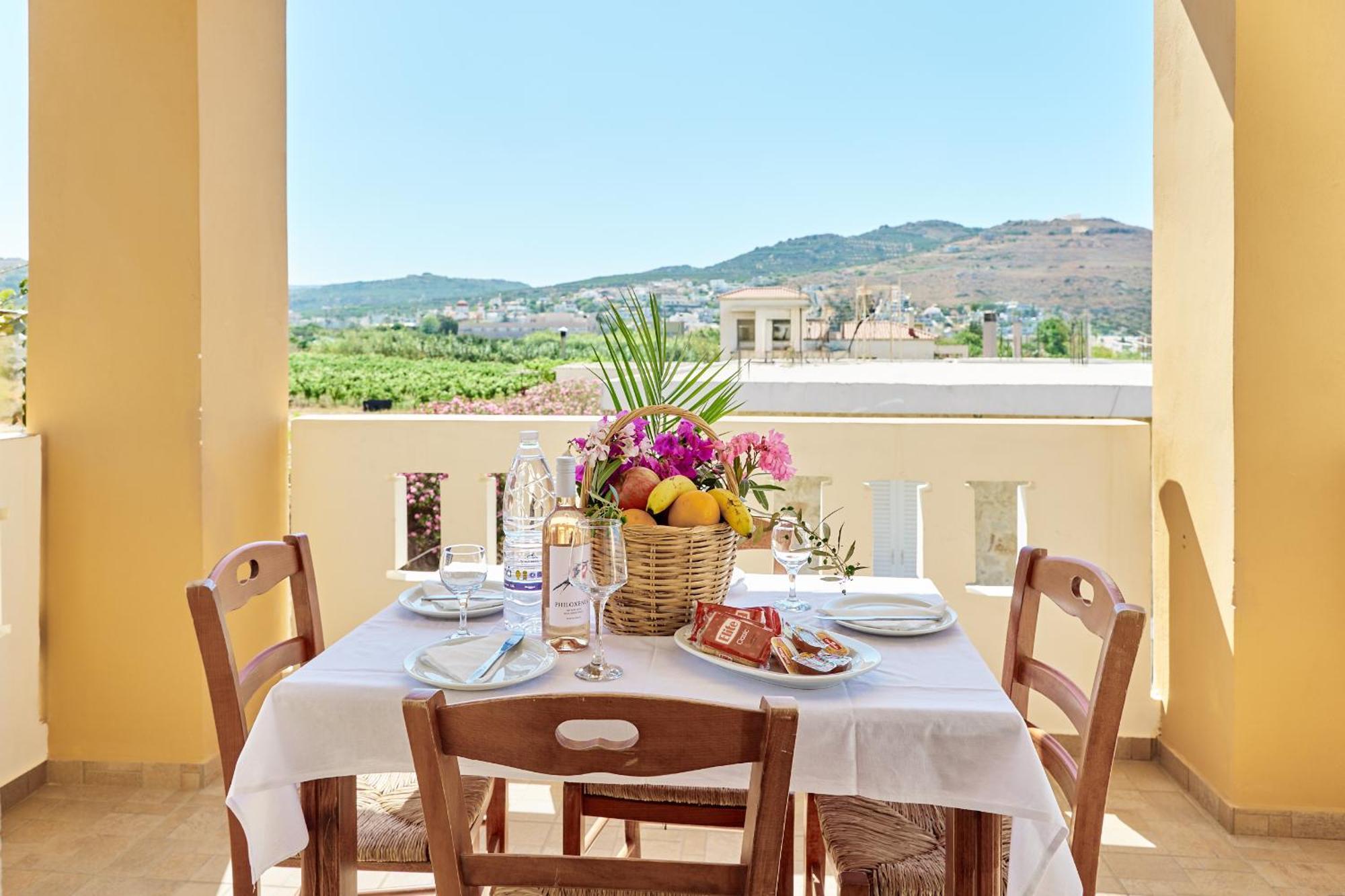 Villa Gereoudis Apartments With Sea View & Pool Kolymbari Extérieur photo